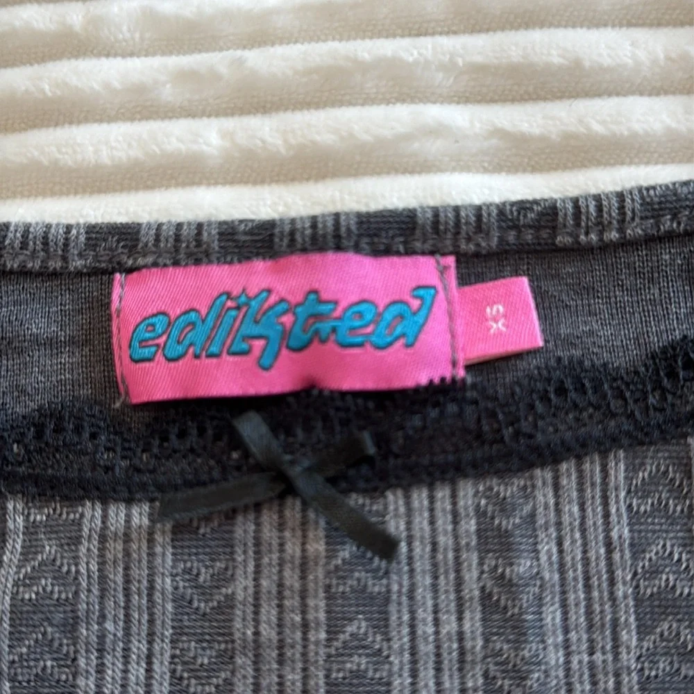 Edikted Set of 2 Spaghetti Strap Cropped Ribbed Tank Tops Floral Stripe Lace XS - Picture 5 of 14